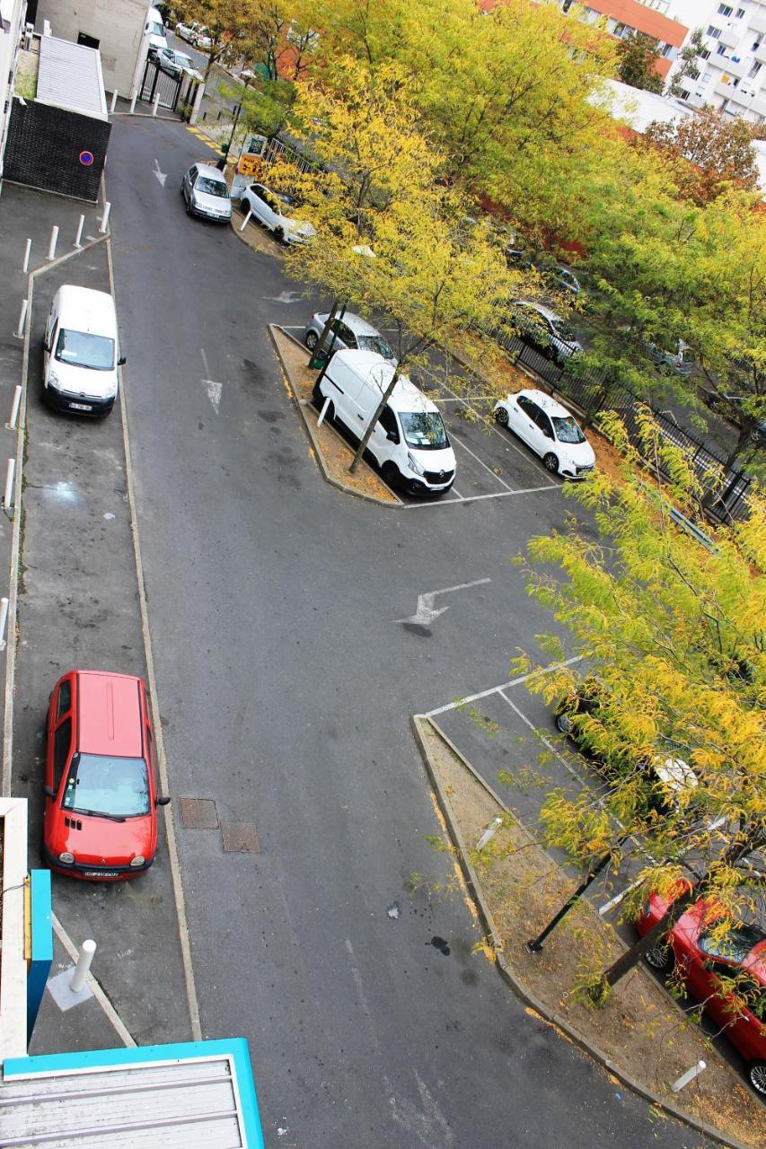 hotelF1 Paris Gennevilliers rénové Exterior foto
