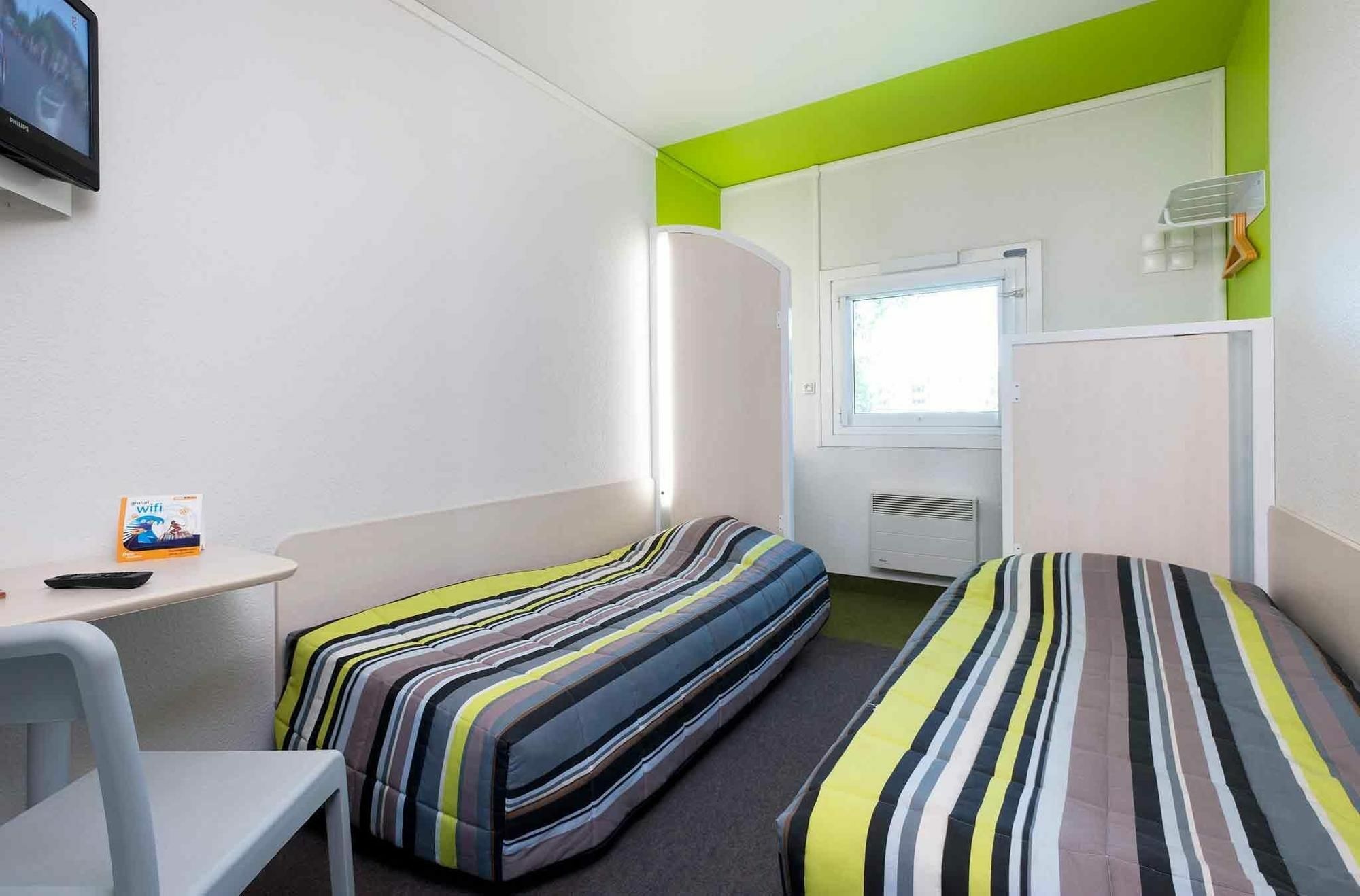 hotelF1 Paris Gennevilliers rénové Exterior foto